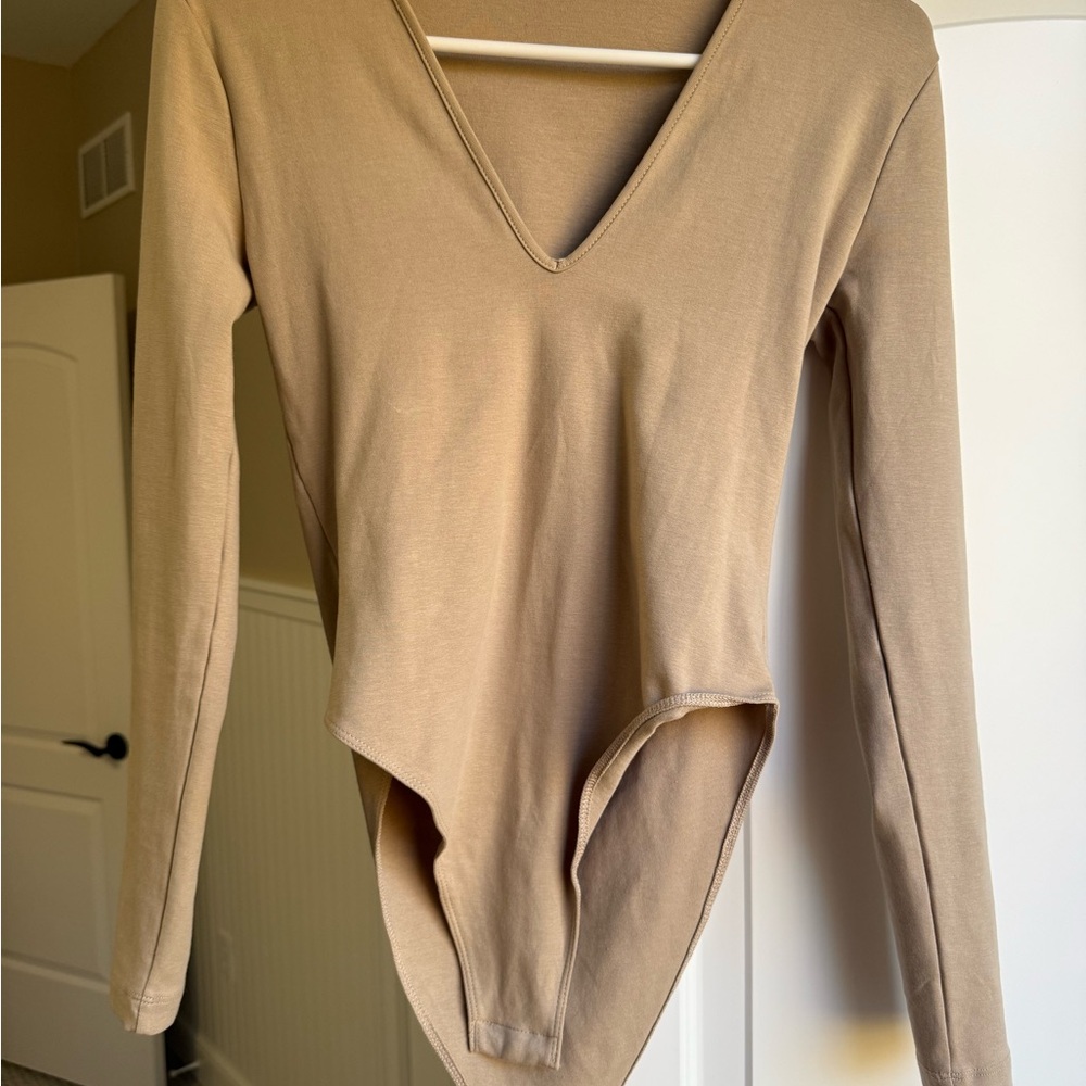 Zara Classic Beige V-Neck Bodysuit